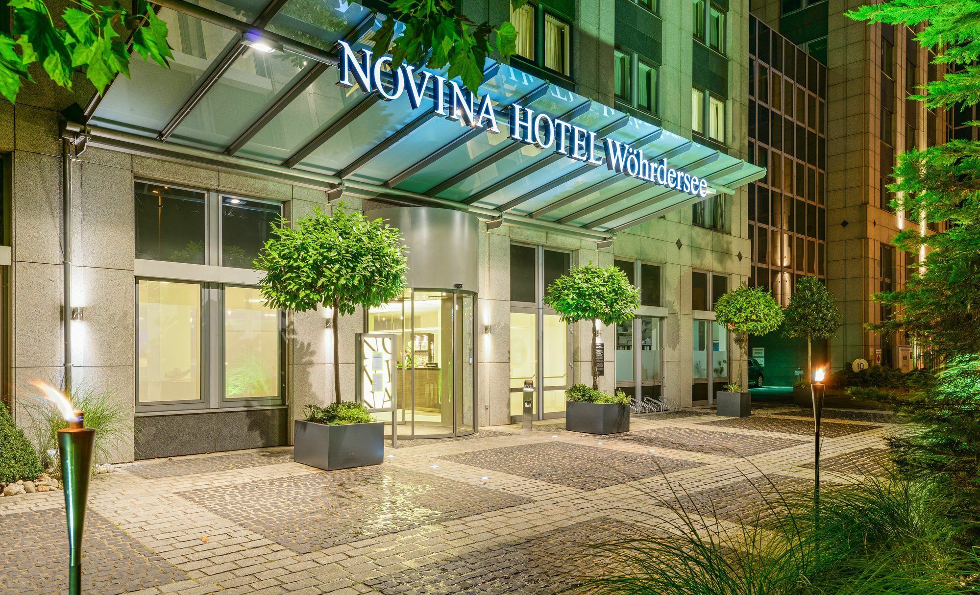 ノヴィナ ホテル ヴェールデアゼー ニュルンベルク シティ エクステリア 写真